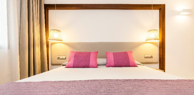 Insotel Club Tarida Playa 산트 호셉 데 사 탈라이아 외부 사진